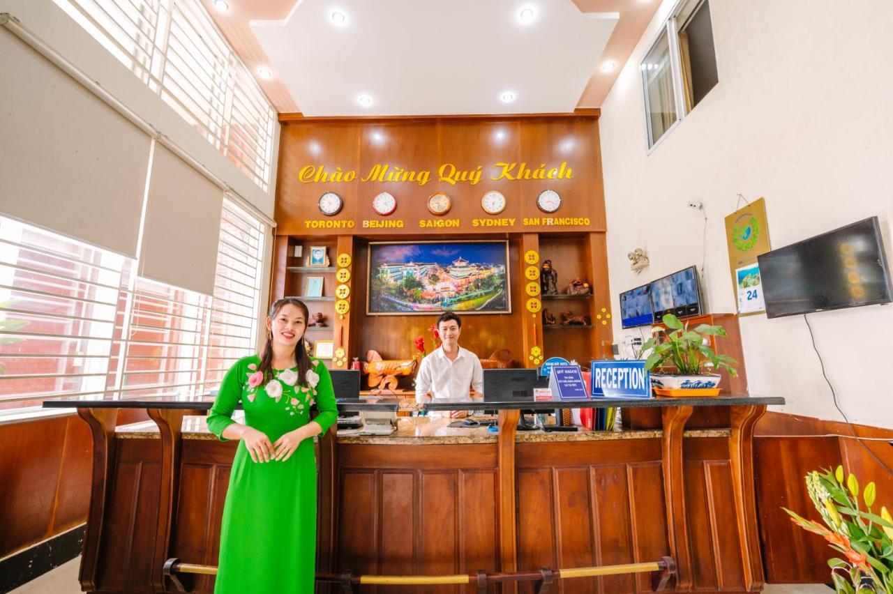 Hoang Duc Hotel Chau Doc Exterior foto