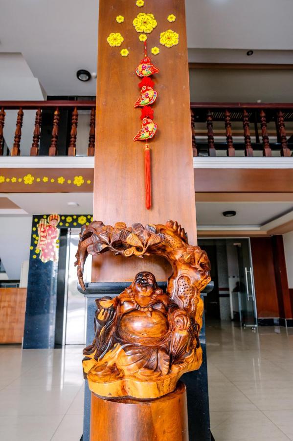 Hoang Duc Hotel Chau Doc Exterior foto