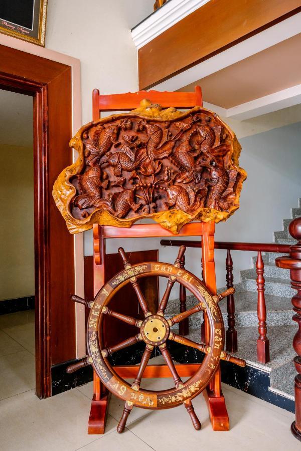Hoang Duc Hotel Chau Doc Exterior foto